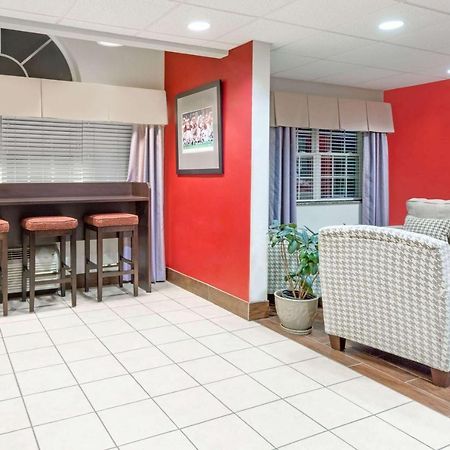 Microtel Inn & Suites By Wyndham Tuscaloosa Extérieur photo