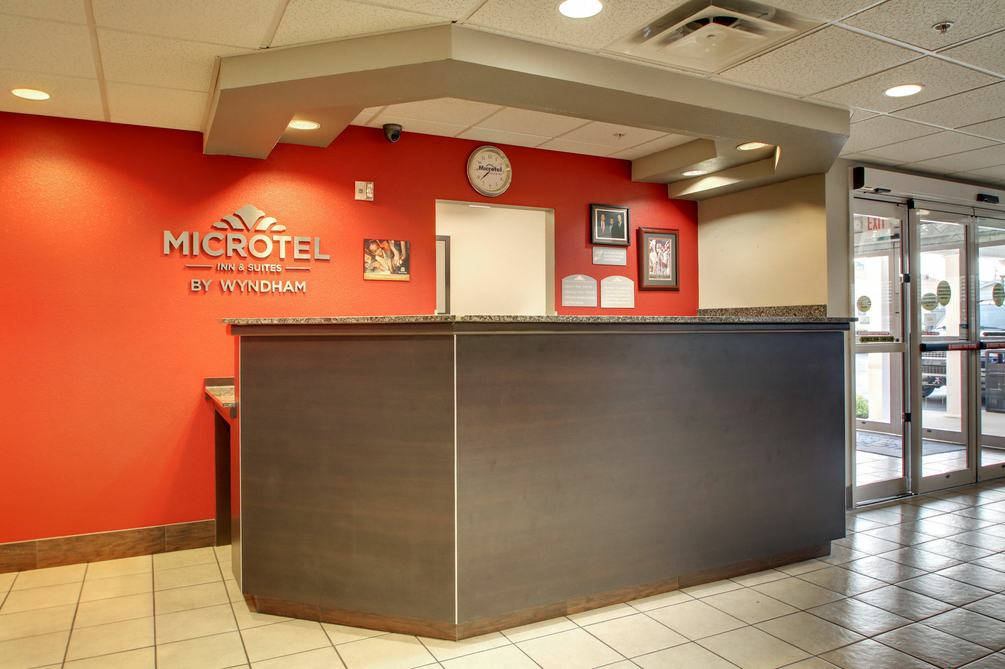 Microtel Inn & Suites By Wyndham Tuscaloosa Extérieur photo