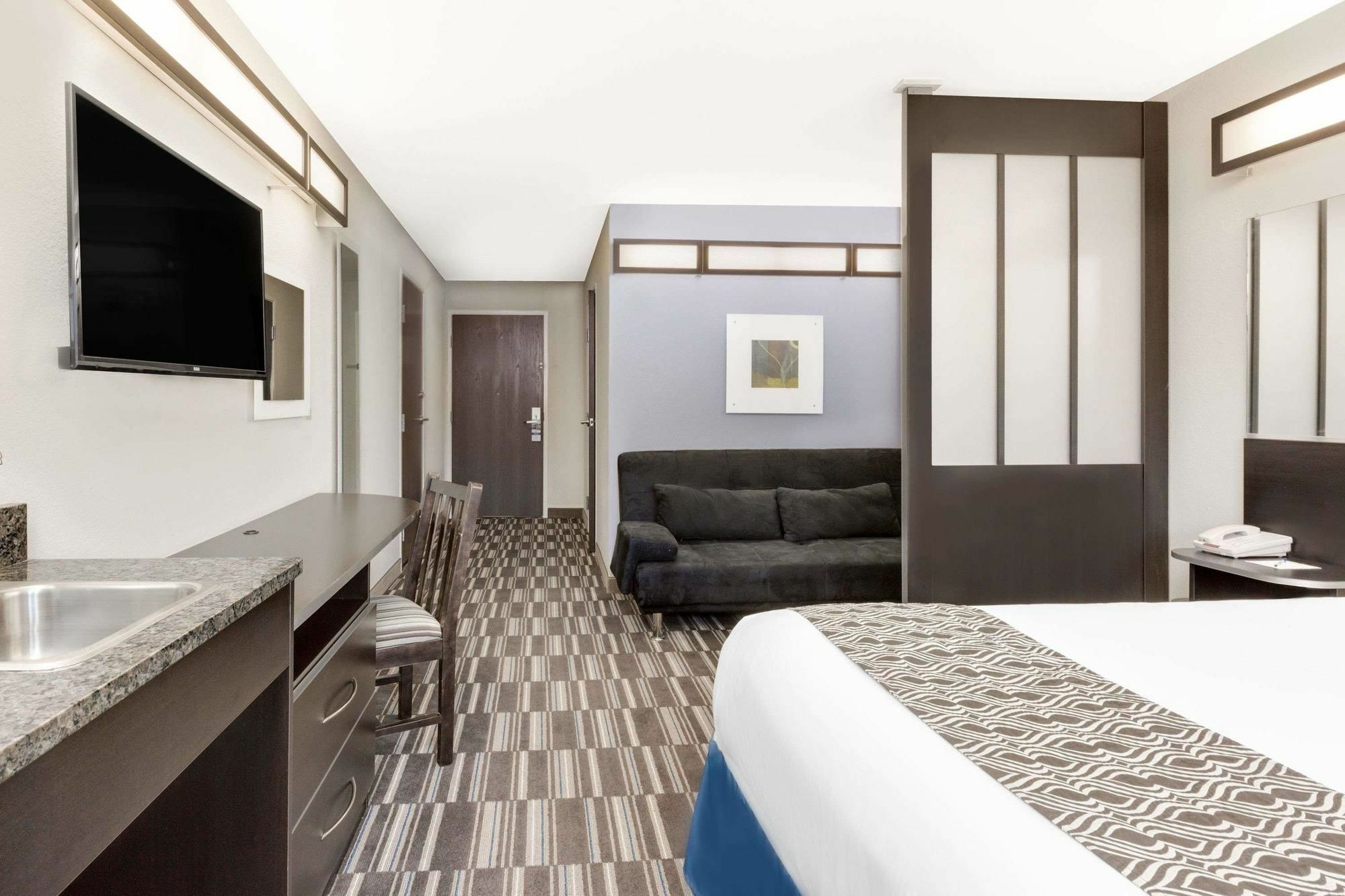 Microtel Inn & Suites By Wyndham Tuscaloosa Extérieur photo